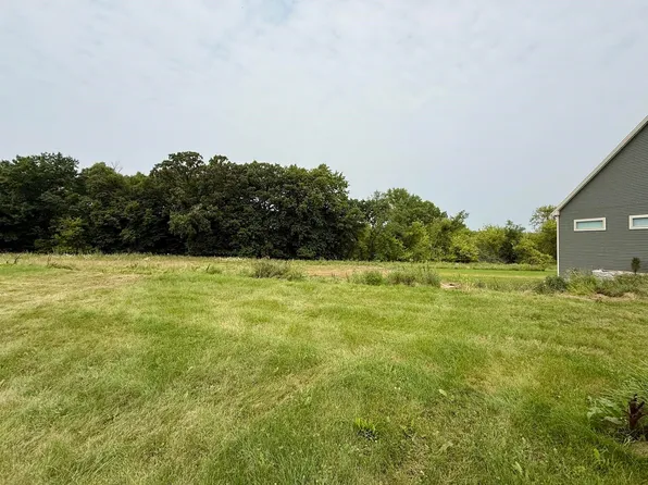 7786 Bluestem Trl, Deforest, WI 53532