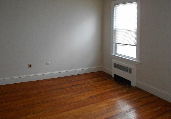 5th image of 87 Winthrop Shore Dr #87-04A