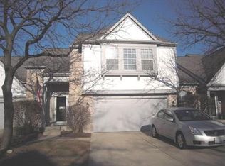 129 Biarritz Ct, Bloomingdale, IL 60108