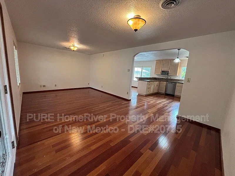 2 bed, 2.0 bath, 1428 sqft, $2,100 — Photo 4