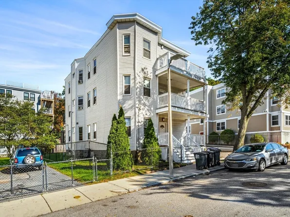 81 Kingsdale St, Dorchester, MA 02124