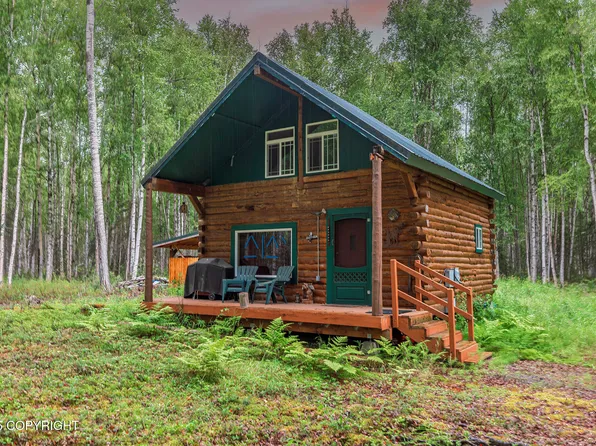 20077 E Goshawk Way, Talkeetna, AK 99676