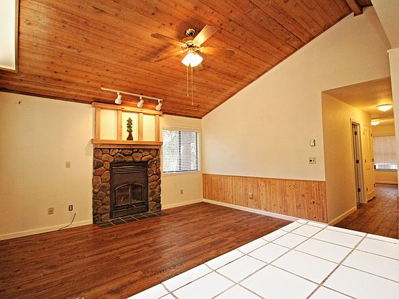 3rd image of 65 Mill Creek Cir