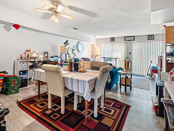 5th image of 278 Central Blvd E #11