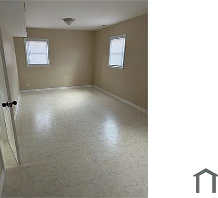 5421 Hampton Rd — Photo 2