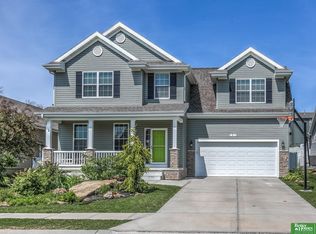 7912 S 184th Ter, Omaha, NE 68136