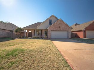 14125 Arapaho Rd, Edmond, OK 73013