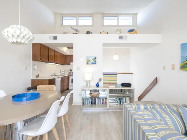 (undisclosed Address), Atlantic Beach, NC 28512