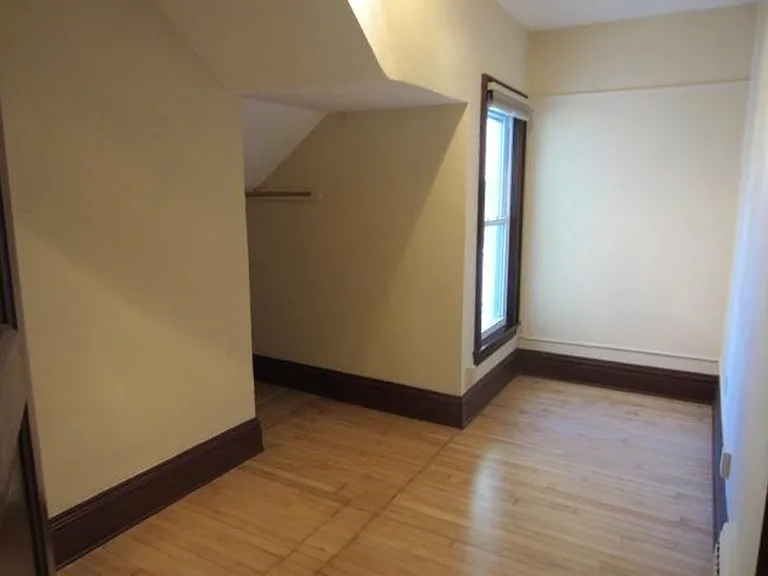 521 Maple Ave #1 — Photo 9