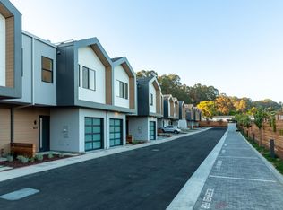 105 Darlington Ln, Soquel, CA 95073