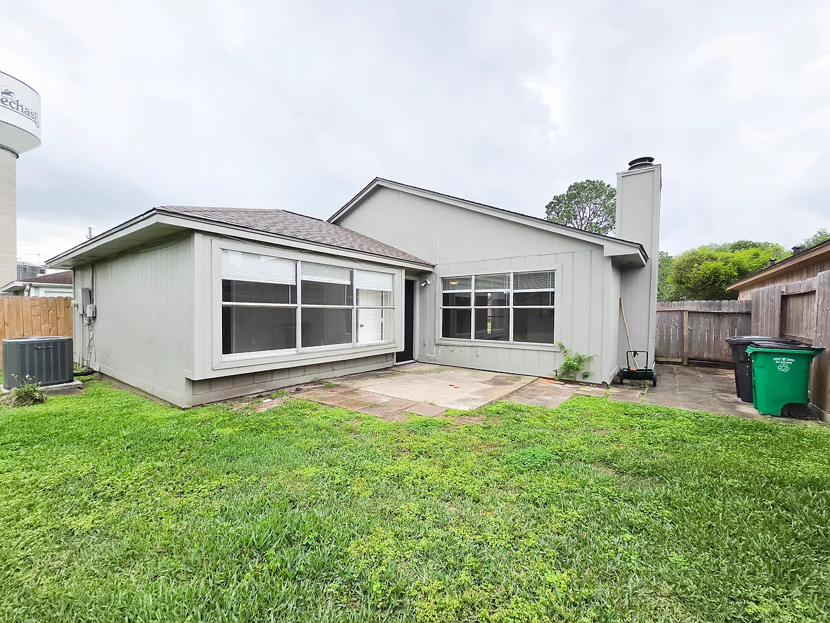 Building Photo - 11714 Yearling Dr