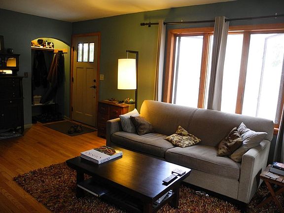 5th image of 518 Hilldale Ct