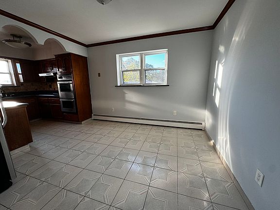 5th image of 3124 Spencer Dr Floor 2