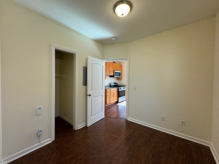 2079-87 Delaware Street — Photo 92