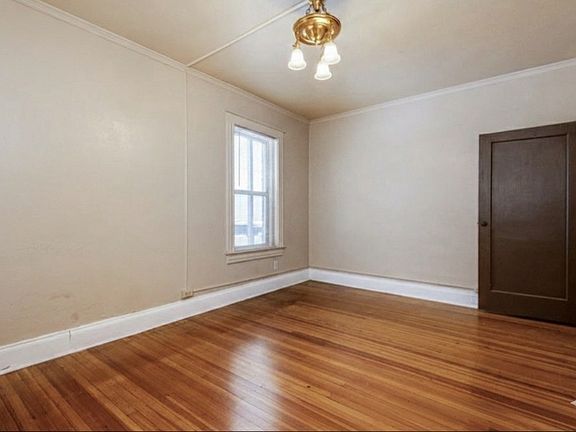 3rd image of 1934 Grant St APT 6