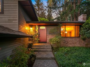 20322 42nd Ave NE, Lake Forest Park, WA