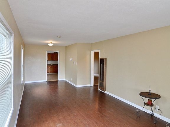 3rd image of 1019 E Colon St