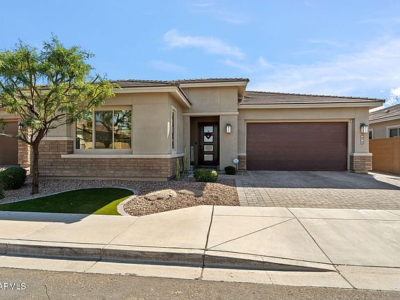 2nd image of 2819 E LOS GATOS Drive