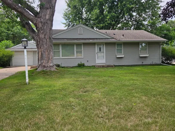 6150 Rainbow Dr NE, Fridley, MN 55432
