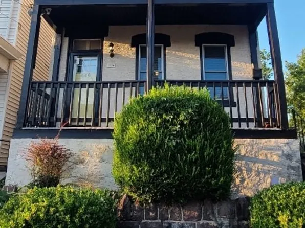 649 Walnut St, Pottstown, PA 19464