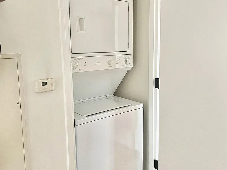 Full size washer/dryer