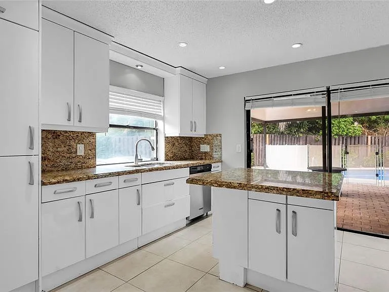 7659 Sierra Ter W — Photo 14