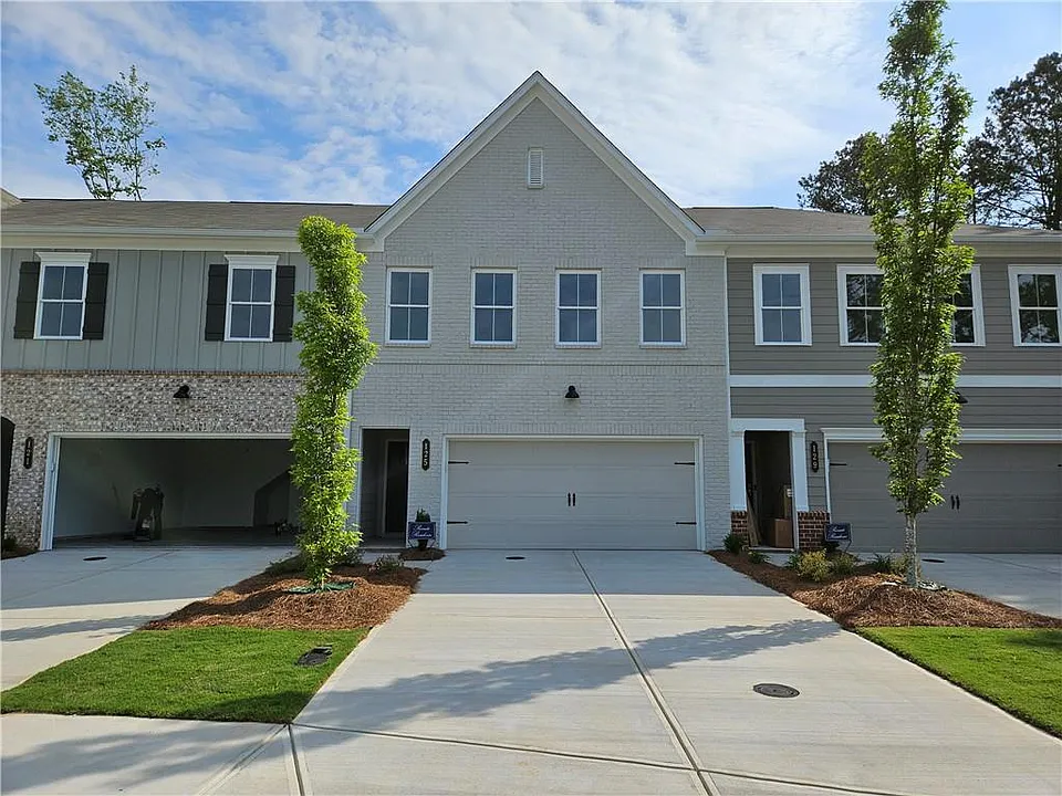 125 Priestwood Ln