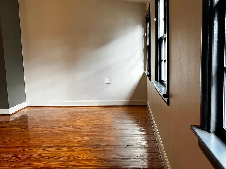 107 Walnut St — Photo 36