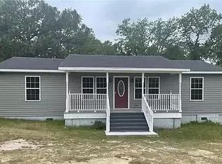 2037 Etters Ln, Cassatt, SC 29032