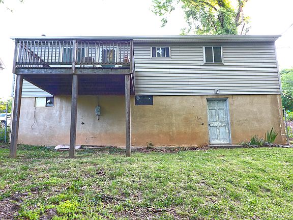 4th image of 3343 Westmoreland Dr