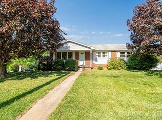 167 Mount Carmel Rd, Asheville, NC 28806