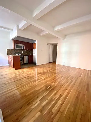 Rented by Guy Goldman, LREB | media 1