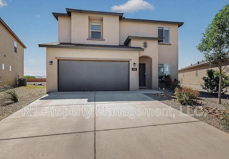 108 Hue St SW — Photo 4