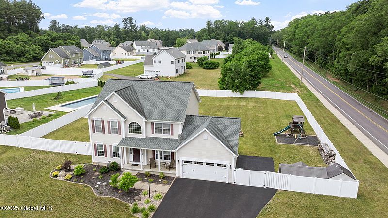 2nd image of 238 Woodsfield Drive