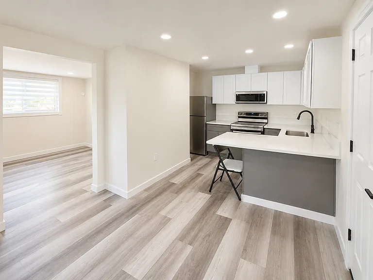 6501 NE 16th Ave #B — Photo 1
