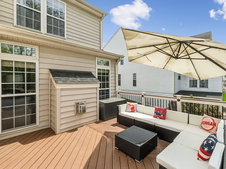 18119 Camdenhurst Dr — Photo 32