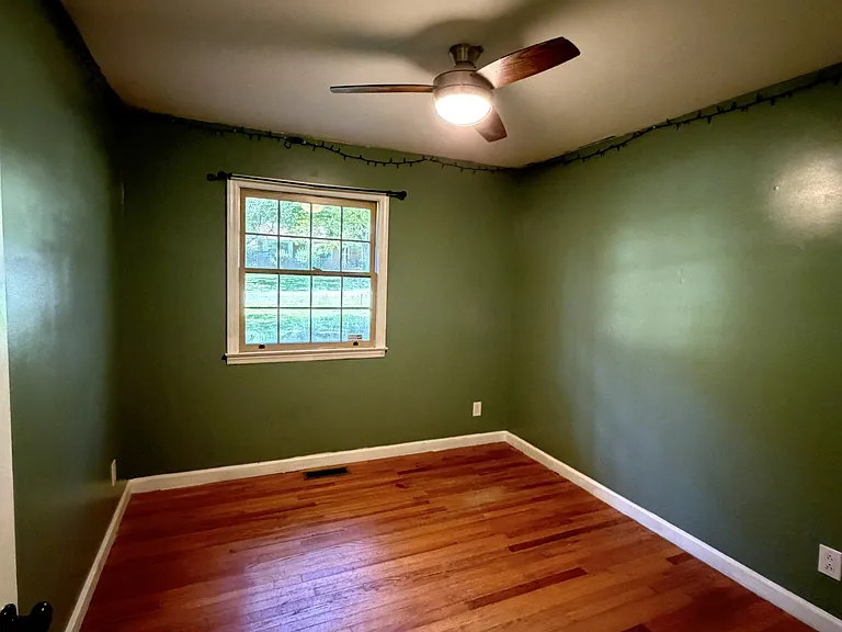 150 Pine Grove Dr — Photo 12