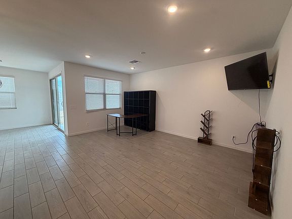 2nd image of 17410 W Eva St