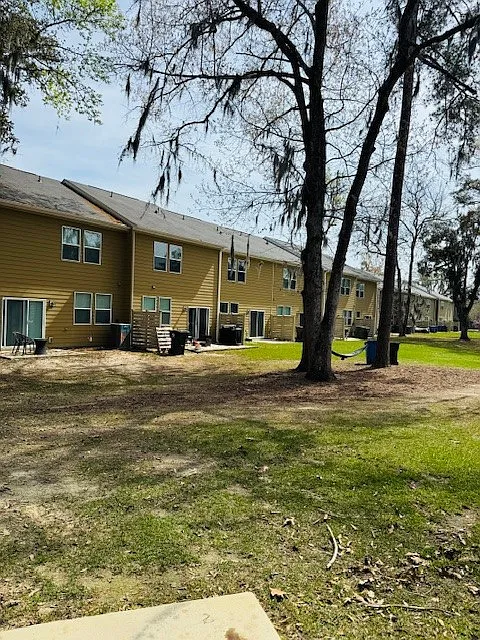 3 bed, 2.5 bath, 1415 sqft, $2,500 — Photo 4