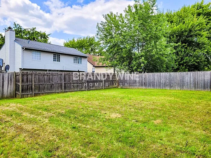 4108 Luxembourg Cir E — Photo 18