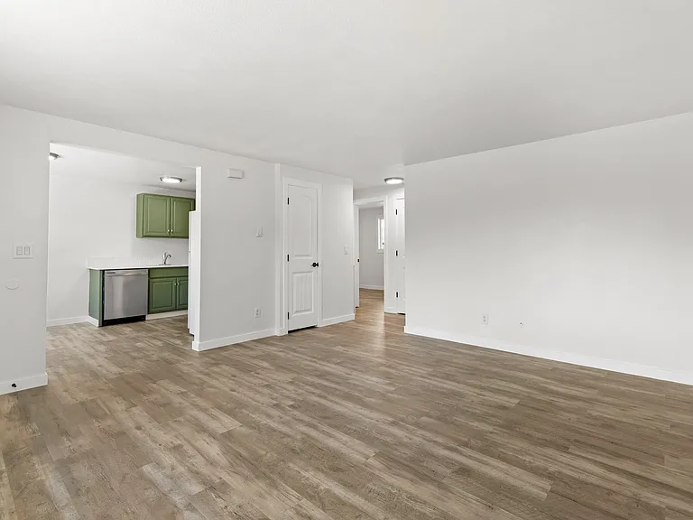 813 Woodford Ave N #3 — Photo 10