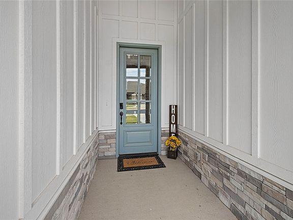 4th image of 2104 Crandall Rd