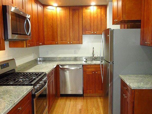 2nd image of 228 Duncan St APT 303