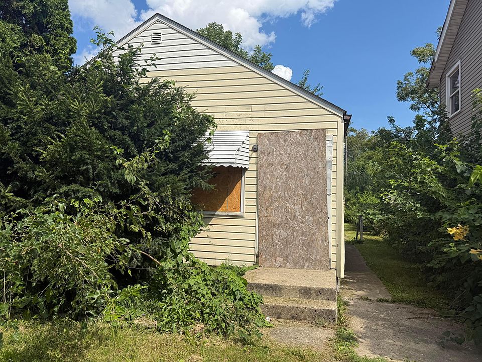 1st image of 954 E 17th Ave