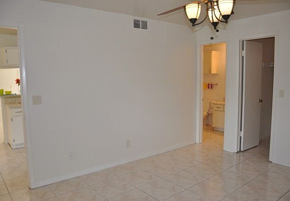 4th image of 8793 NW 39th St #465