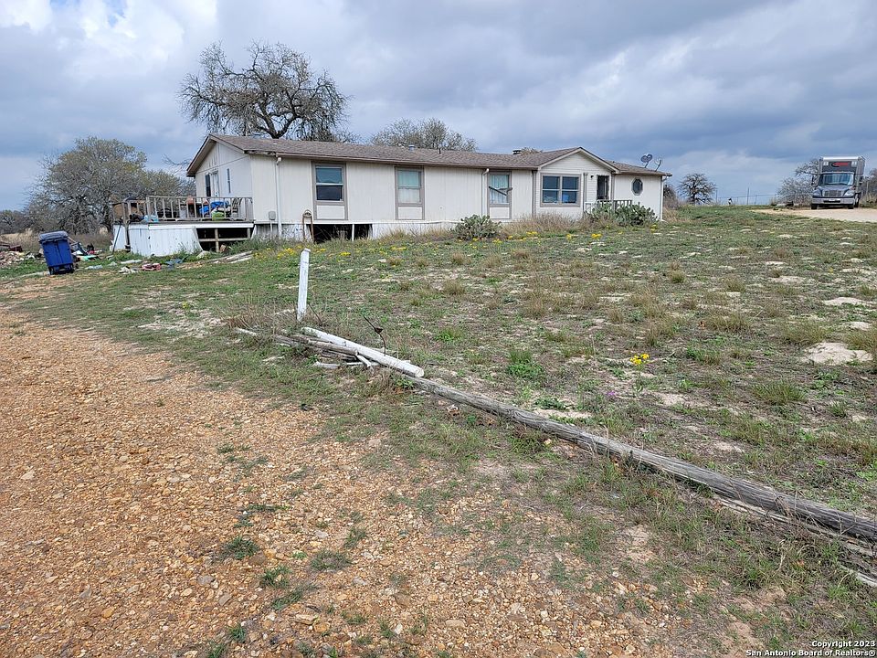 1st image of 522 LAZY OAK LN