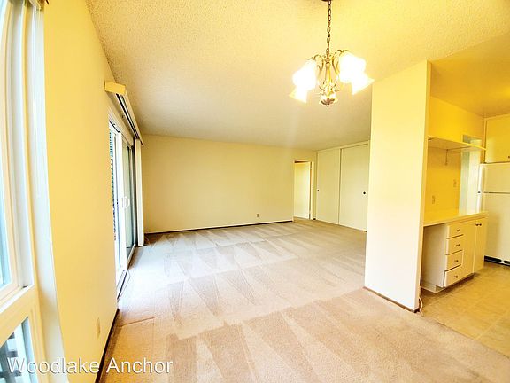 3rd image of 800 N Delaware St APT 206