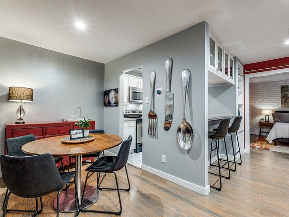 3rd image of 4231 Travis St #17