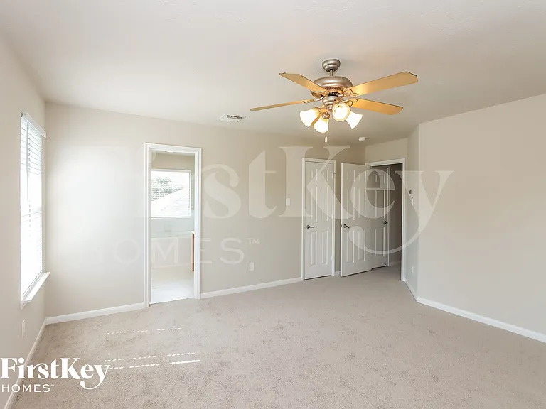 7811 Brookfield St — Photo 9