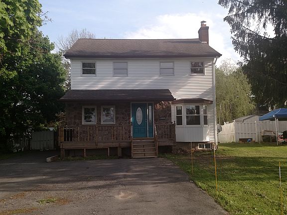 2nd image of 1 Park Dr